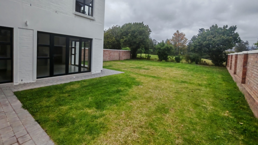 3 Bedroom Property for Sale in Highlands Western Cape